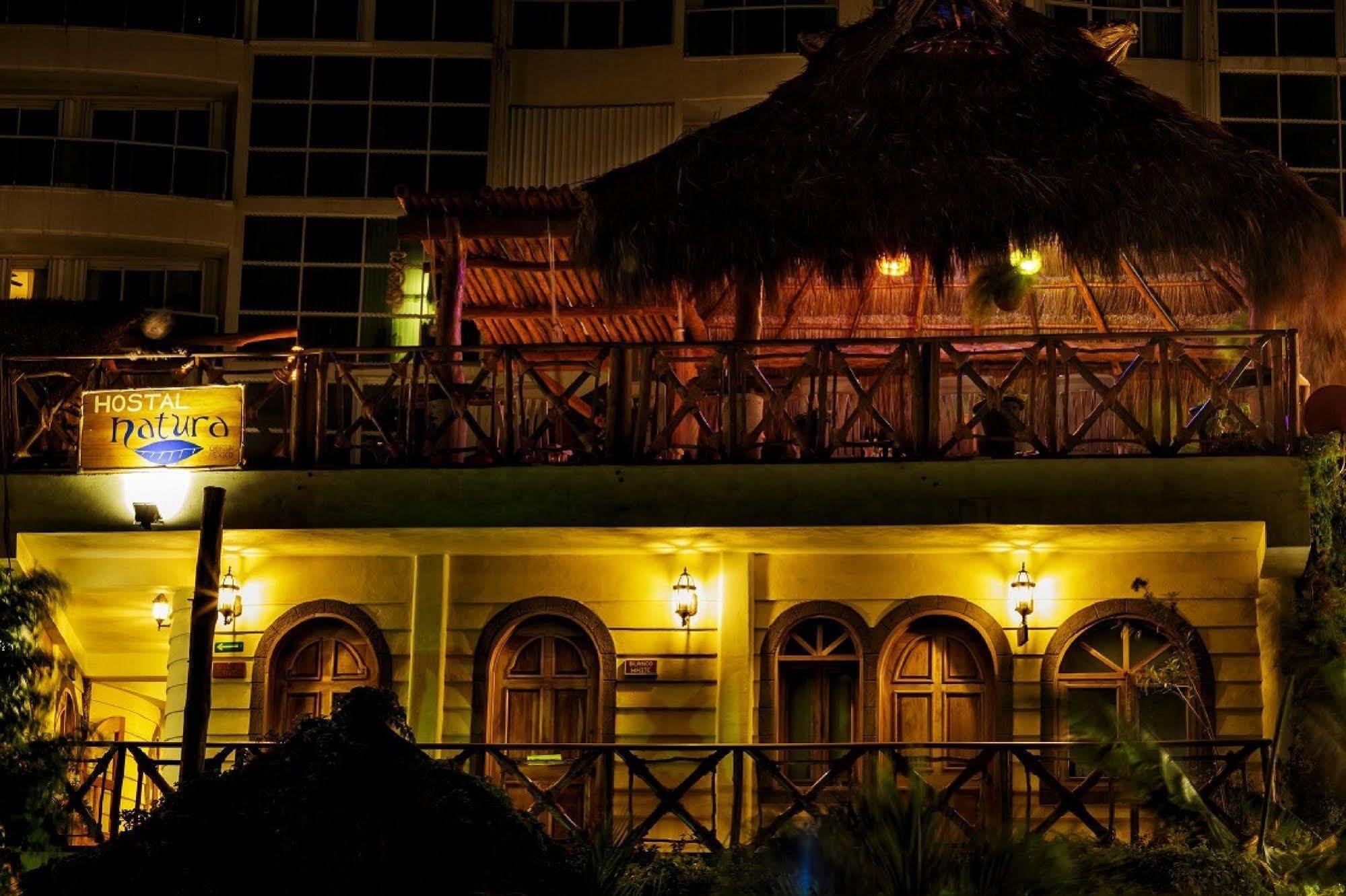 Hostel Natura Cancun Bagian luar foto