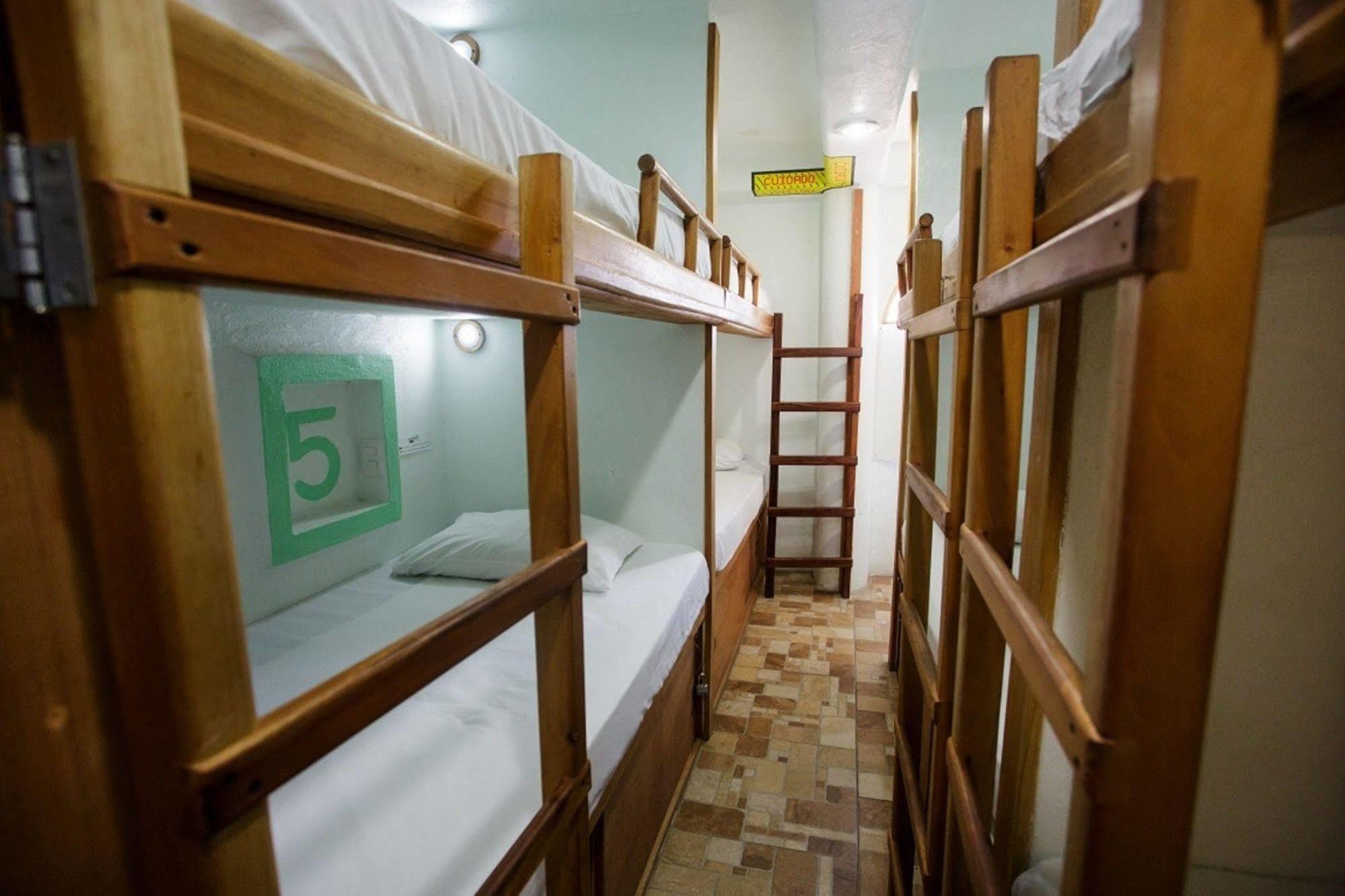 Hostel Natura Cancun Bagian luar foto
